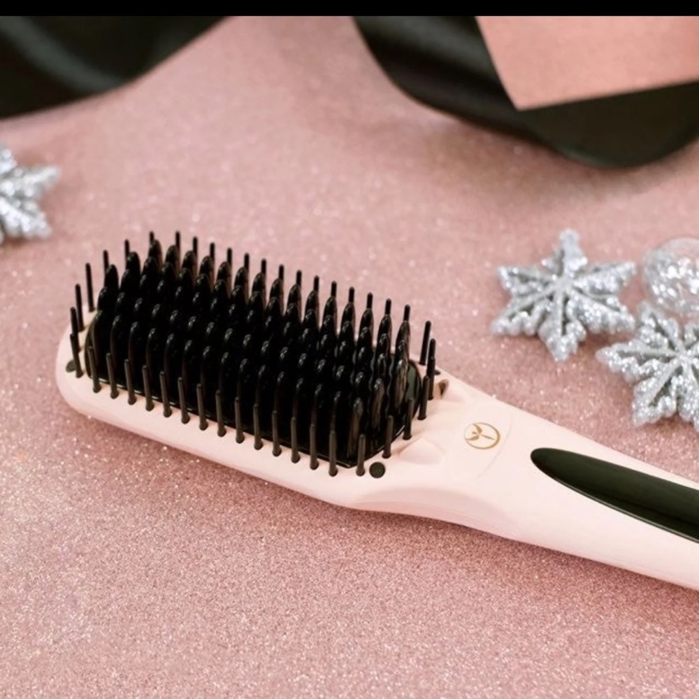 Le Vite straightening Brush